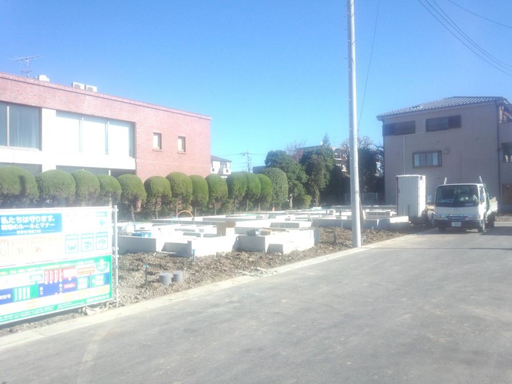 Local photos, including front road. Local (11 May 2013) Shooting