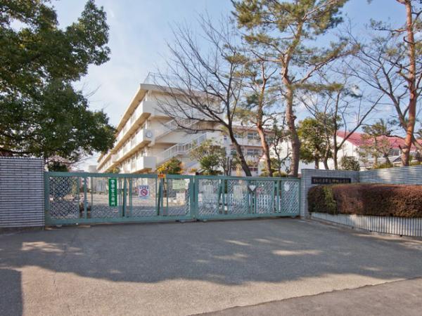 Primary school. 390m Saitama Municipal Kanda elementary school to elementary school