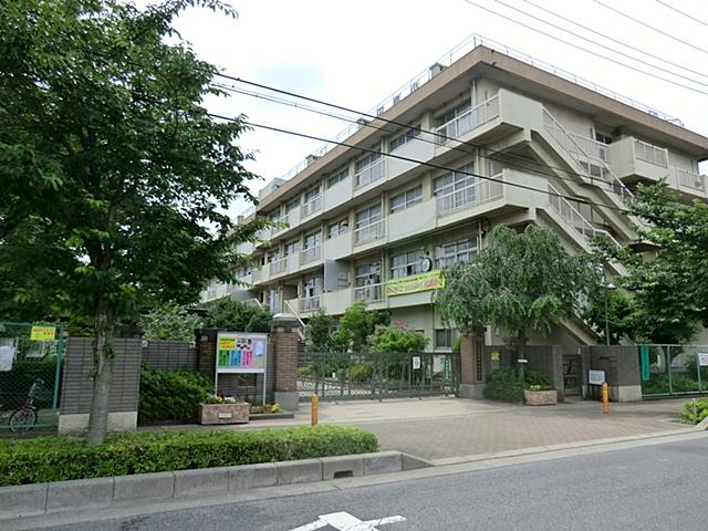 Primary school. 400m up to elementary school City Tatsuta Island