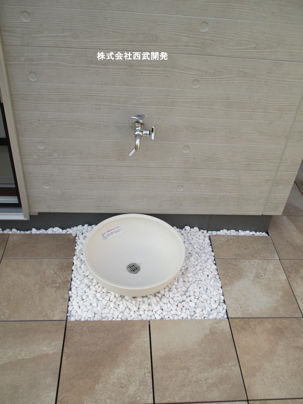 Other local. Local (11 May 2013) Shooting rooftop