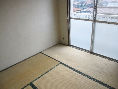 Other room space. Japanese-style room 4.5 Pledge