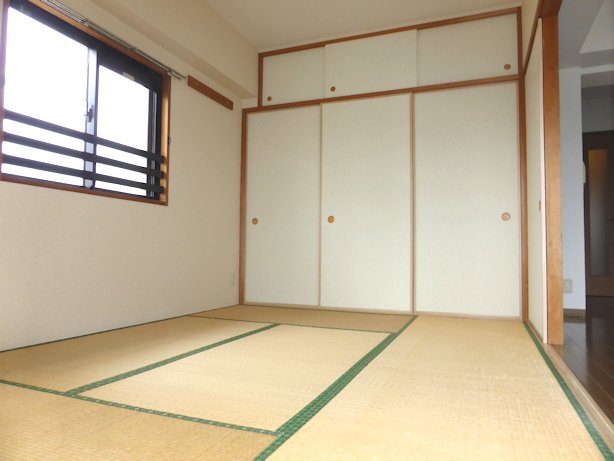 Other room space. Preeminent storage capacity is a closet of a half between 1 dated upper closet in the Japanese-style room