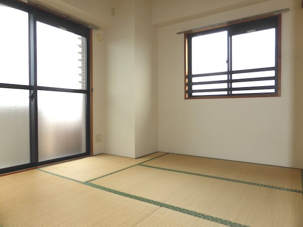 Other room space. Southwest and bright and airy 6 Pledge Japanese-style room to take the two-sided lighting