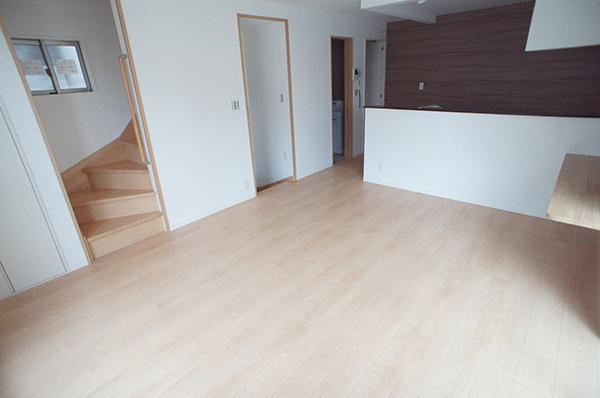 Living. Conversation of your family is lively, Open-minded LDK Indoor (10 May 2013) Shooting C Building