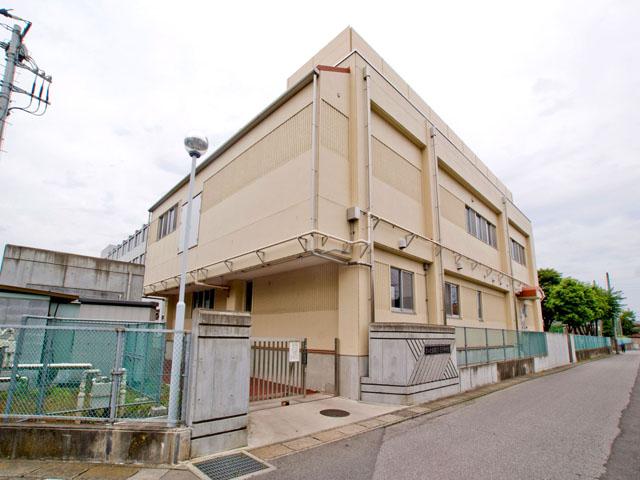 Junior high school. 1000m until the Saitama Municipal Hachioji junior high school