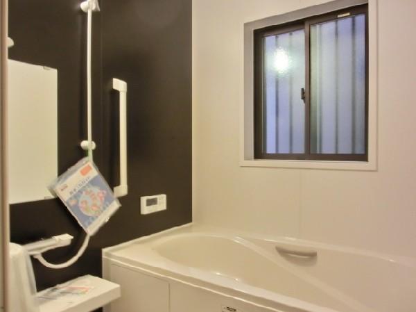 Bathroom. Bathroom welcoming 1 pyeong type. You can also use the time to dry the laundry in the bathroom dryer with