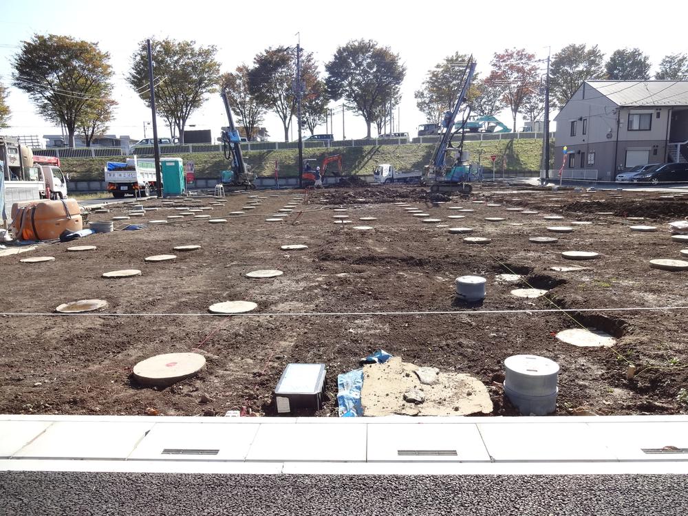 Local appearance photo. Local (11 May 2013) Shooting Ground reinforcement is the work already.