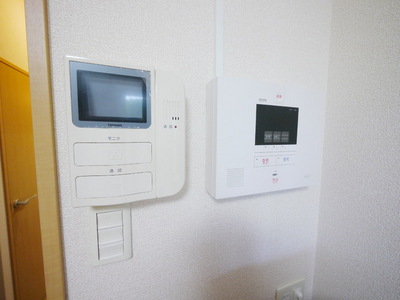 Security. TV monitor Hong ・ Home Security Careers