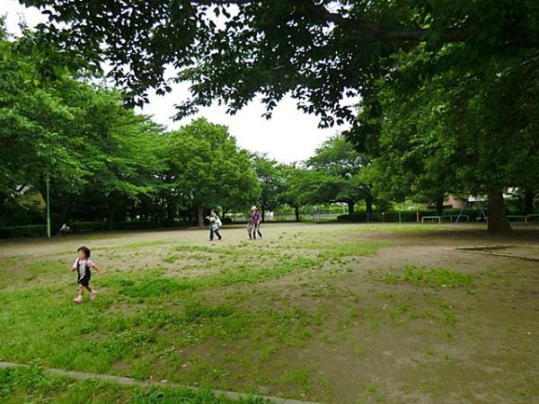 park. 170m Tajima Hikawa park to the park