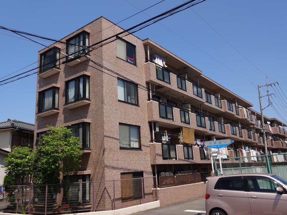 Local appearance photo. Local apartment appearance (April 2012) shooting