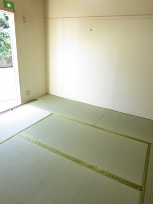 Living and room. It is perfect for Japanese-style room 6 quires bedroom