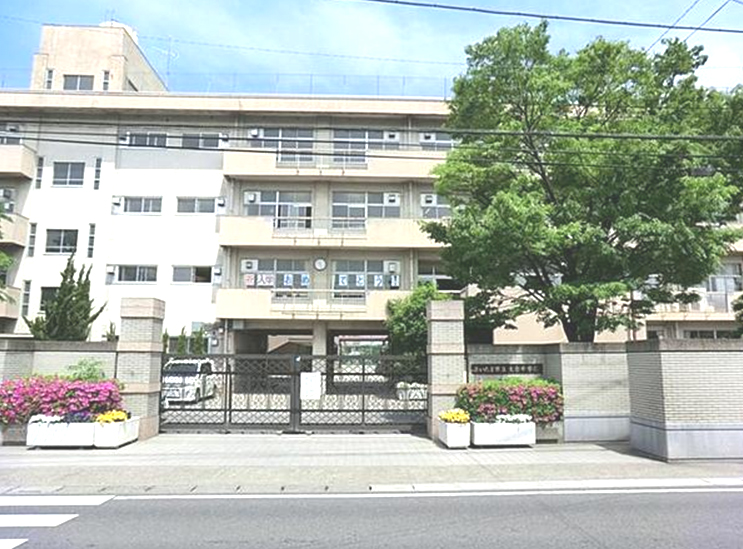 Junior high school. 1598m until the Saitama Municipal Doai junior high school (junior high school)