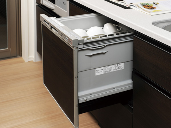 Kitchen.  [Dishwasher] Operation noise is also a quiet water-saving ・ Excellent power-saving performance, It has adopted the economic Dishwasher.