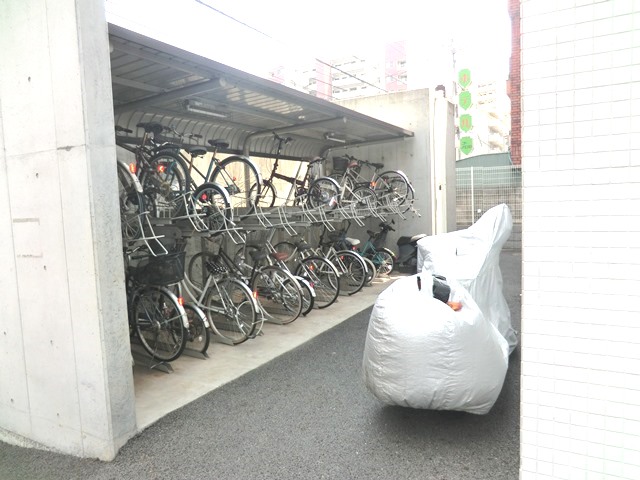 Other common areas.  ☆ It is a roof with bicycle parking ☆ 
