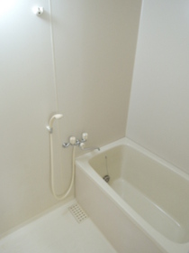 Bath. Tsui焚 possible bathroom