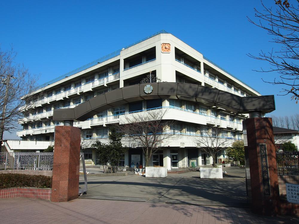 Junior high school. 1570m to Ohara junior high school