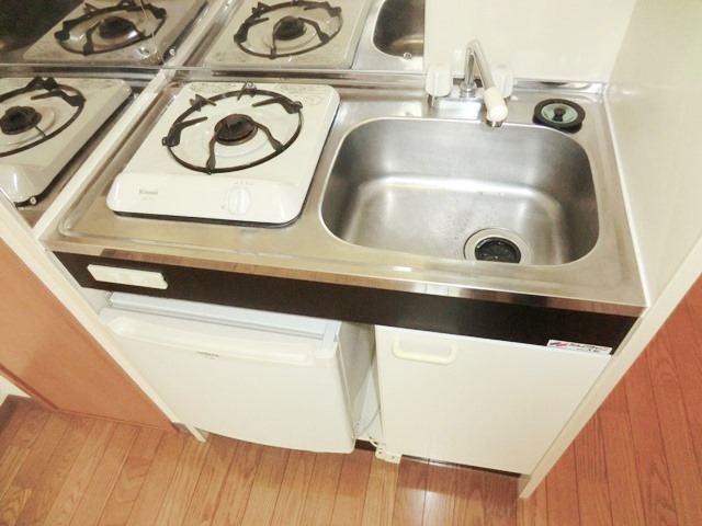 Kitchen.  ☆ With gas stove ☆ 