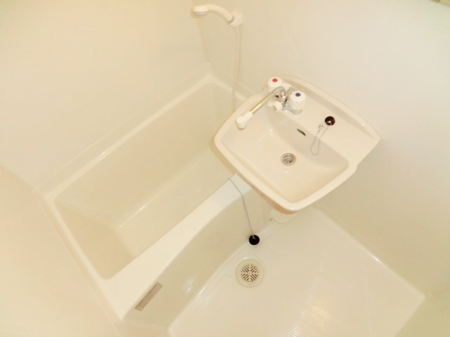 Bath.  ☆ Bus is a toilet ☆ 