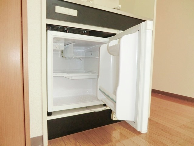 Other Equipment.  ☆ refrigerator ☆ 
