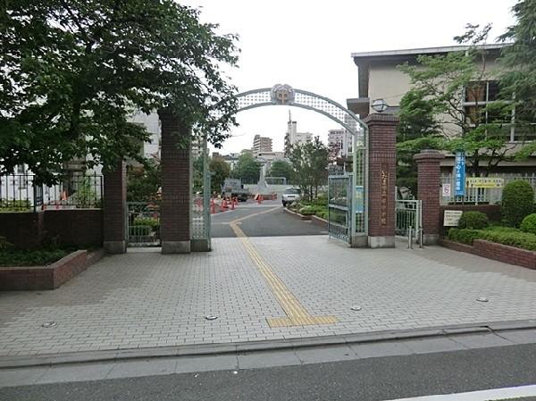 Junior high school. 880m to Saitama City Coast Junior High School