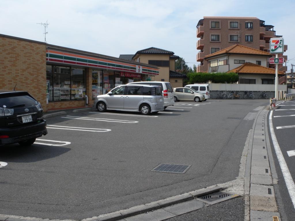 Convenience store. Seven-Eleven Urawa Kizaki 2-chome up (convenience store) 110m