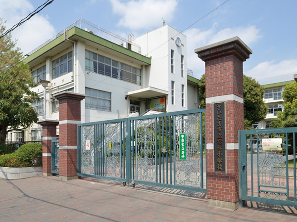 Surrounding environment. Saitama Municipal Tokiwa Elementary School (a 9-minute walk / About 720m)