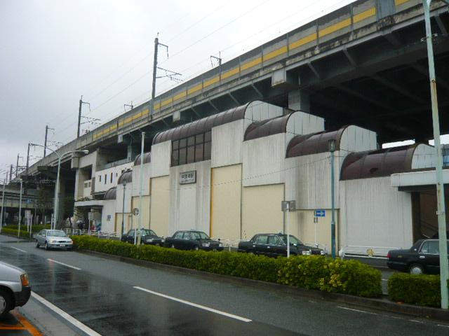 station. Until the mid-Urawa Station 1200m