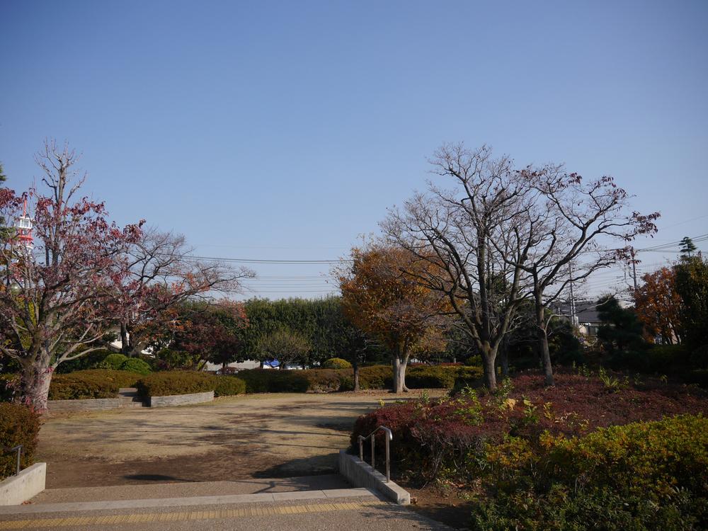 Other. Leisurely reading sitting here is also the prefectural assembly of forest bench ・  ・  ・ It is Nante good holiday