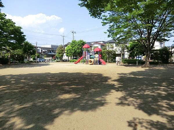 park. 550m to Daito east children's park