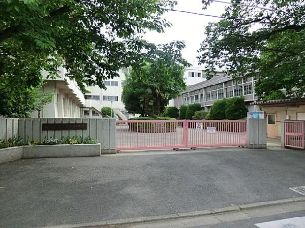 Primary school. Saitama Tatsugan cho, 400m up to elementary school