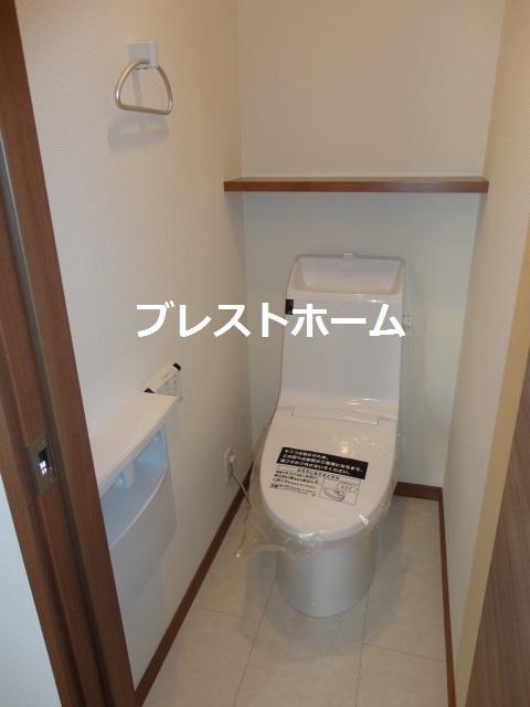 Toilet. B Building