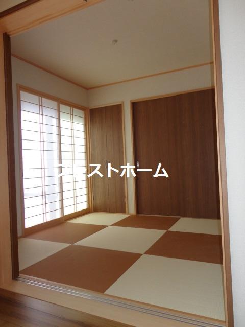 Non-living room. B Building _ Japanese-style room