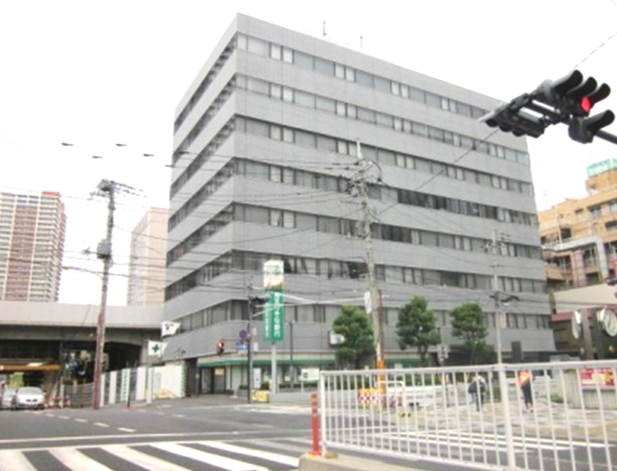 Bank. 300m until the Saitama Resona Bank Urawa East Exit Branch (Bank)