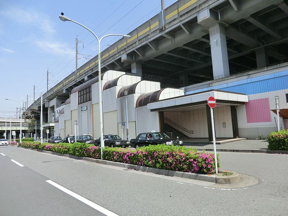 station. Until the mid-Urawa Station 1250m