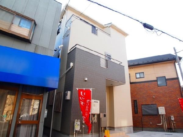 Local appearance photo. Good location of a 9-minute walk from Yono Station. It is safe in the slow return home so close to the station