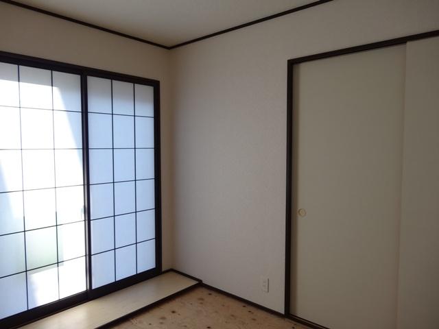 Non-living room. Building 3: Indoor (December 2013) Shooting