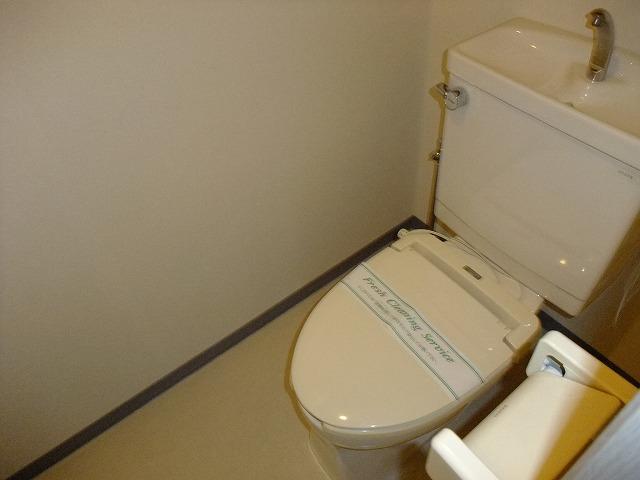 Toilet