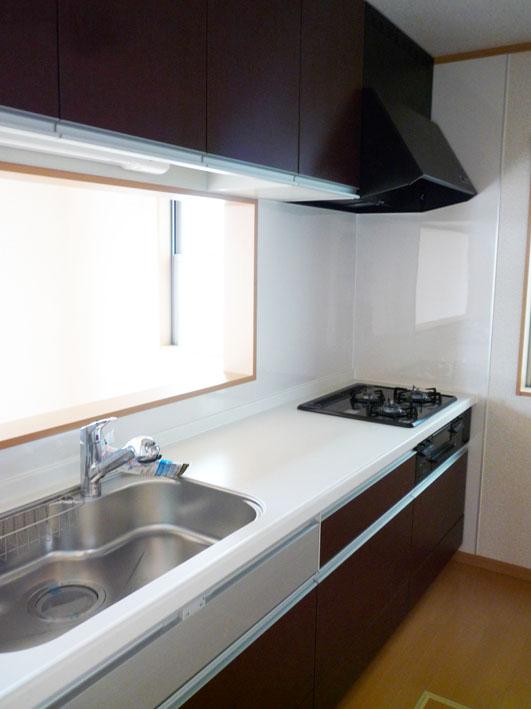 Same specifications photo (kitchen). Same specifications enforcement example