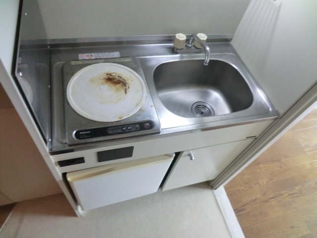 Kitchen.  ☆ IH is a stove with a kitchen ☆