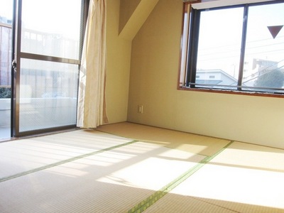 Living and room. Bright room ☆ 