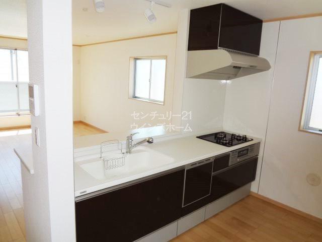 Kitchen. Kitchen (October 2013) Shooting Face-to-face system Kitchen ☆  And with dishwasher and water purifier, Wanted facilities We firmly equipped