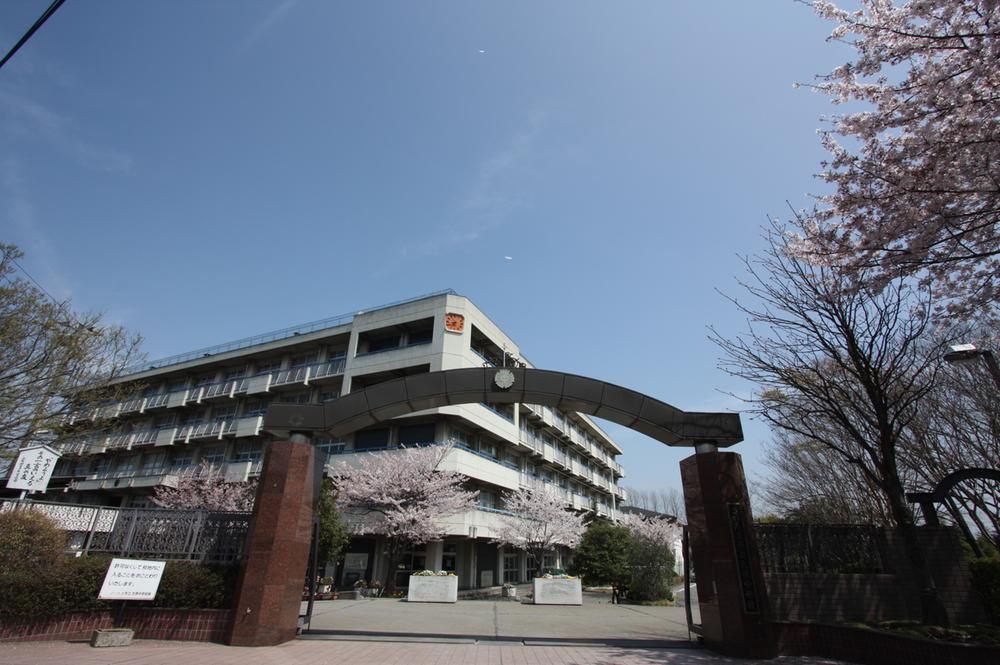 Junior high school. 1340m to Ohara junior high school
