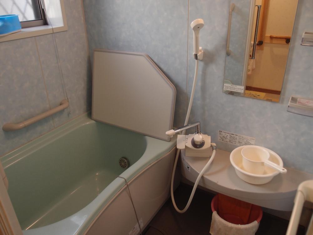 Bathroom. Indoor (September 2013) Shooting