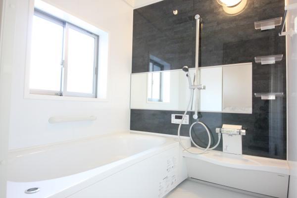 Same specifications photo (bathroom)