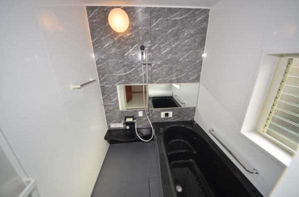 Same specifications photo (bathroom)