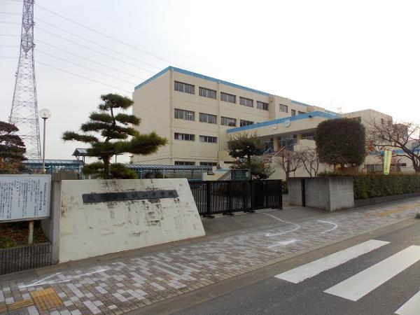 Junior high school. In the 1500m Shiroyama until junior high school