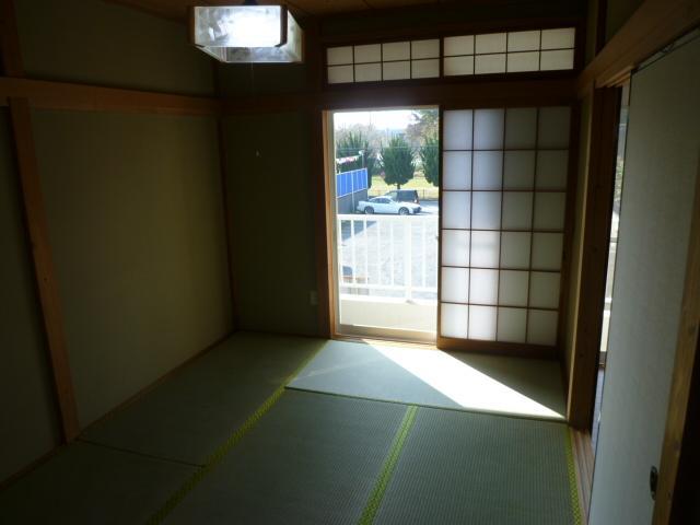 Other room space. Japanese-style room 2