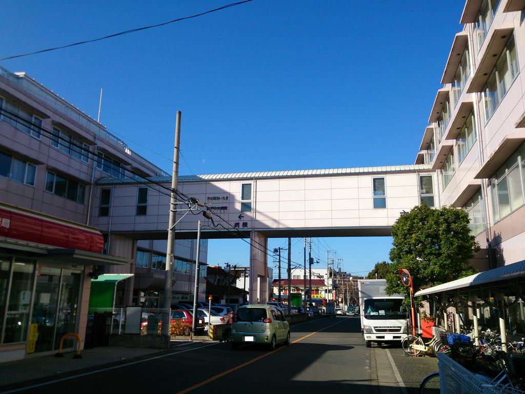 Hospital. Katanajinkai Sakado 560m to Central Hospital (Hospital)