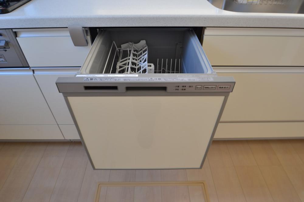 Same specifications photo (kitchen). With dishwasher 