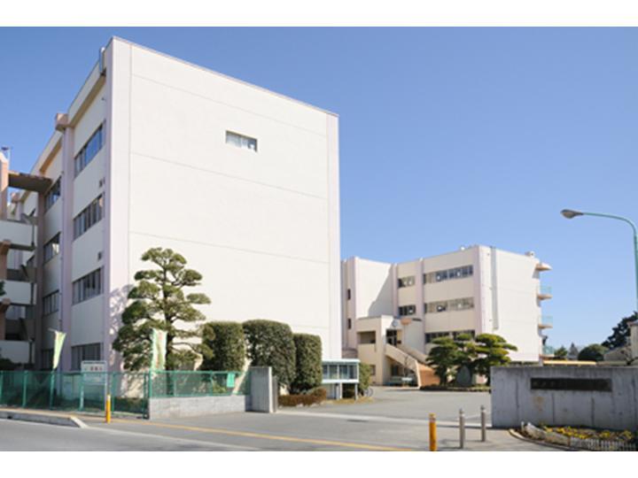 Junior high school. Sakado 1330m until junior high school